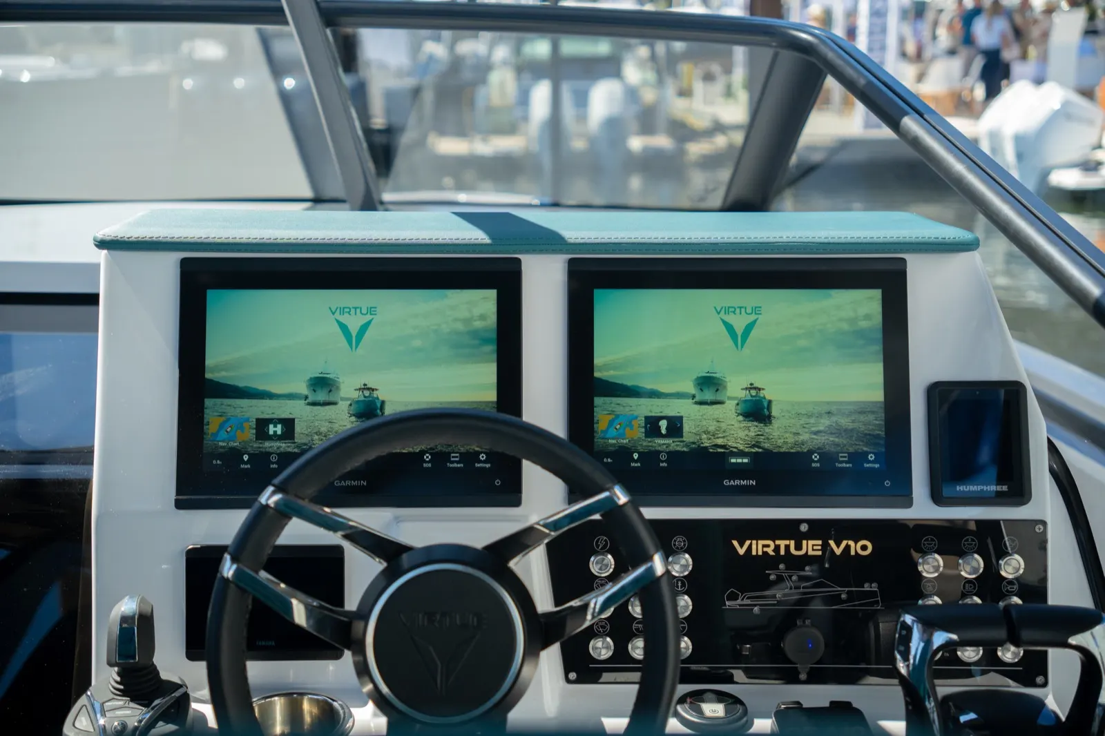 V10 Top — photo 2