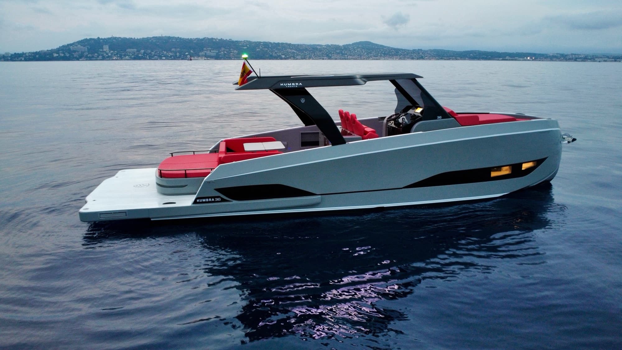 Kumbra 36 Arctic White